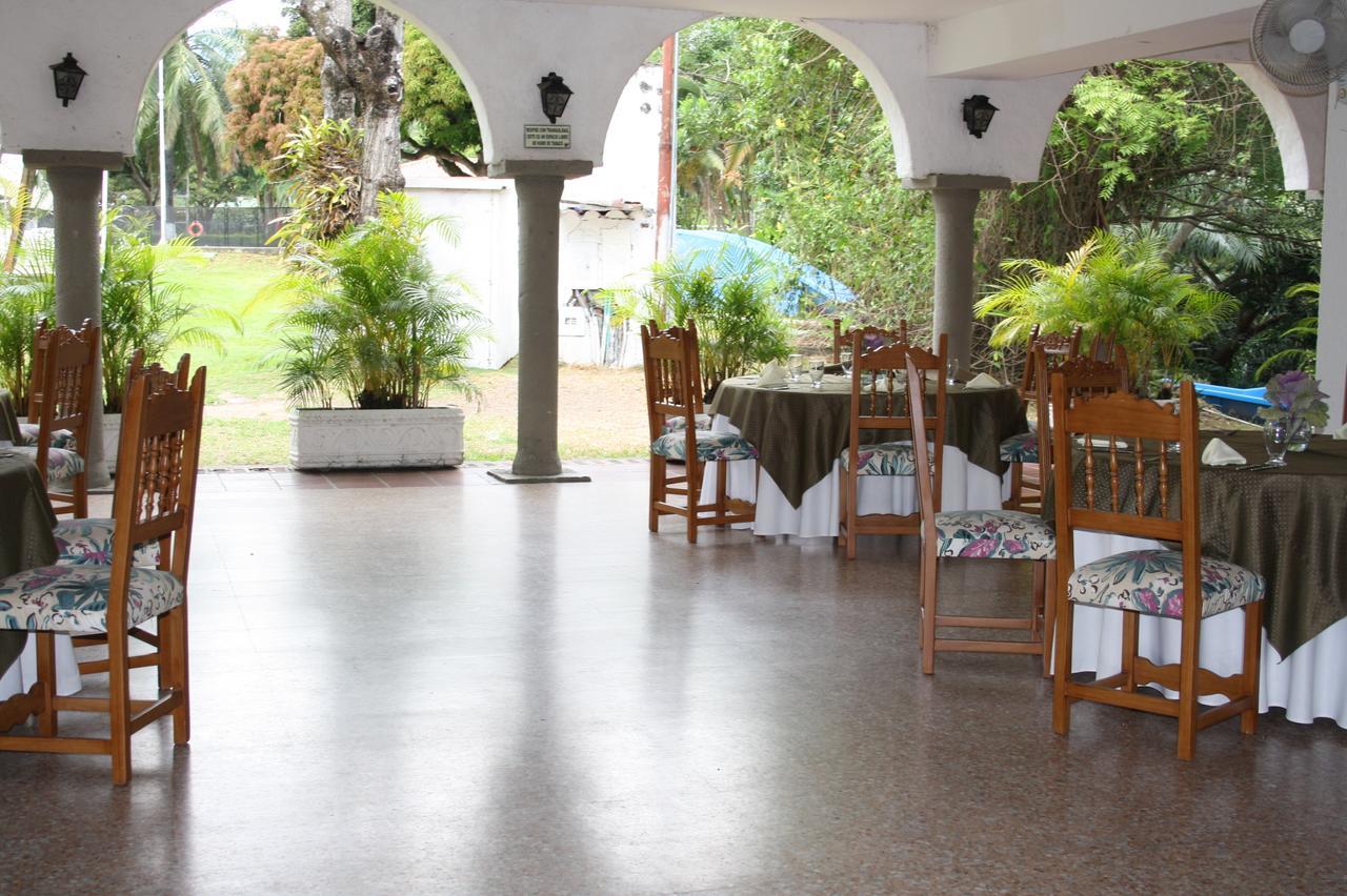 Club Campestre De Neiva Hotel Neiva  Exterior photo